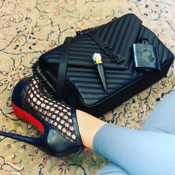 It’s Emilie! - Picture 3 of 7